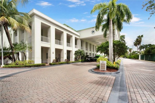 5300 NW 87th Ave #1107 Doral, FL 33178
