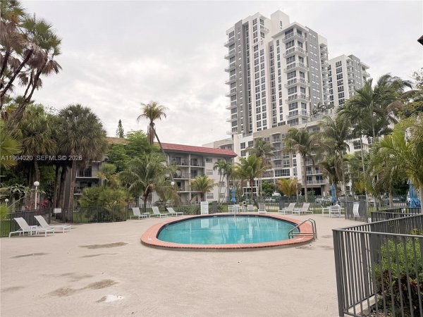 8101 SW 72nd Ave #403W Miami, FL 33143
