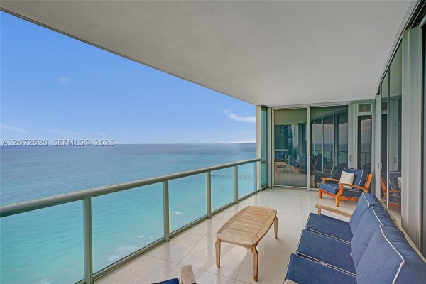 17121 Collins Ave #3206 Sunny Isles Beach, FL 33160