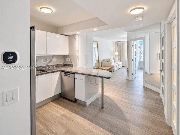 2301 Collins Ave #742 Miami Beach, FL 33139