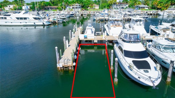 13660 SW 60th Ave Miami, FL 33158