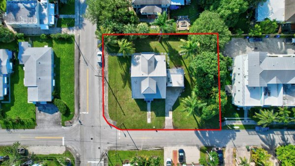 901 W Las Olas Fort Lauderdale, FL 33312