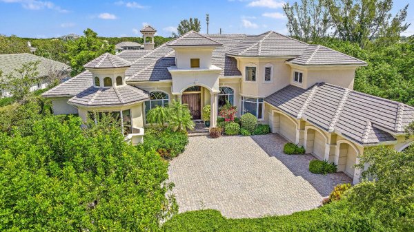 12049 SE Intracoastal Ter Jupiter, FL 33469