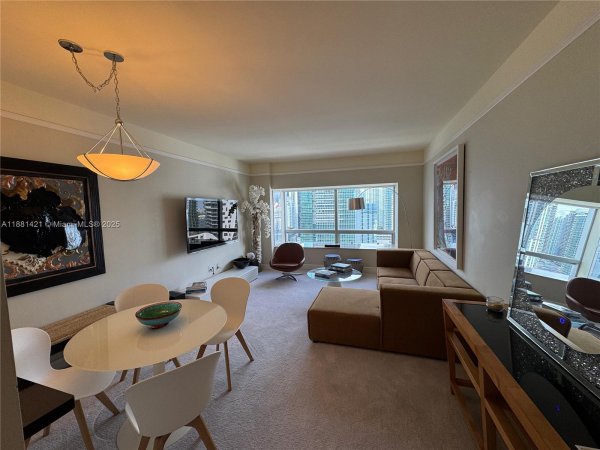 1435 Brickell Ave #3309 Miami, FL 33130