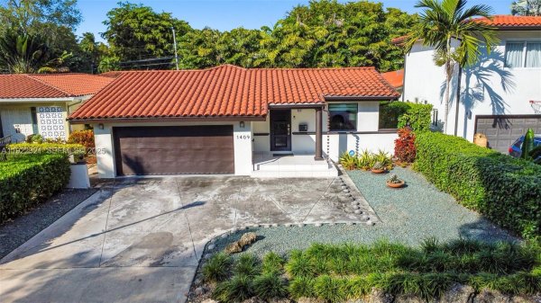 1409 Bird Rd Coral Gables, FL 33146