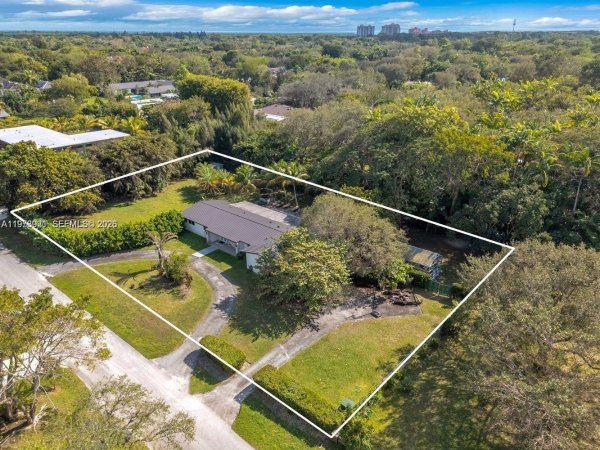 6440 SW 129th Ter Pinecrest, FL 33156