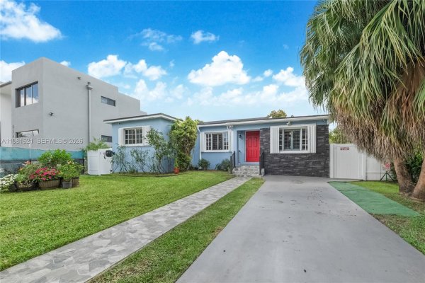 6350 NW 39th Ter Virginia Gardens, FL 33166