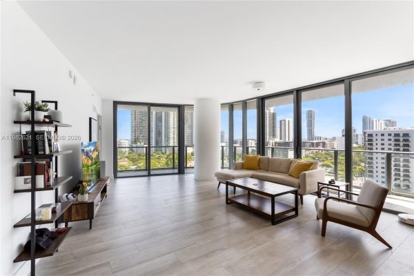 121 NE 34th St #1204 Miami, FL 33137