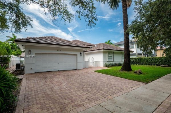 8325 NW 161st Ter #8325 Miami Lakes, FL 33016