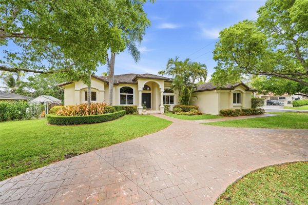 9901 SW 145th St Miami, FL 33176