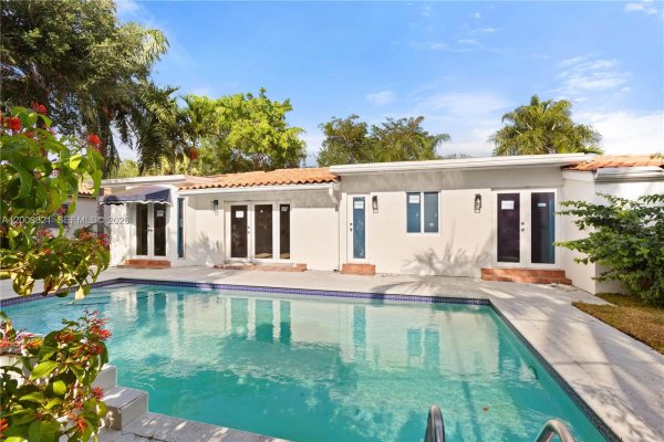 5614 San Vicente St Coral Gables, FL 33146