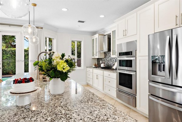 3200 Percival Ave Miami, FL 33133