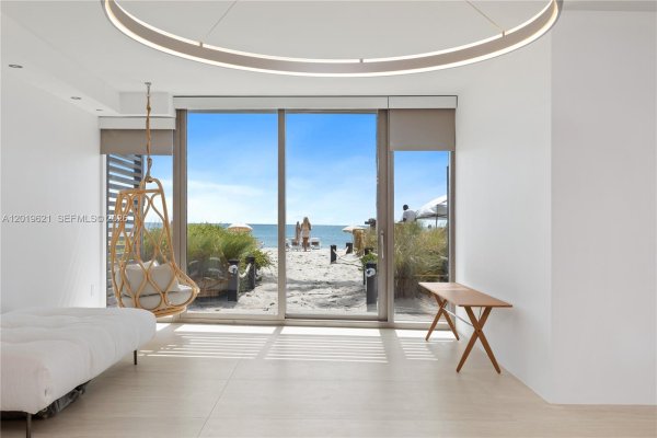 18975 Collins Ave #2202/C-1 Sunny Isles Beach, FL 33160