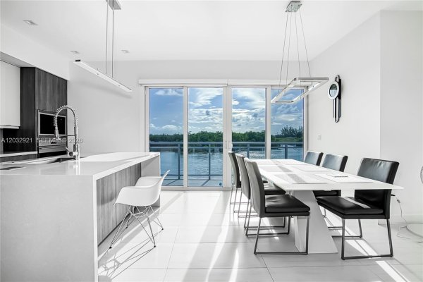 Undisclosed Address Hollywood, FL 33019