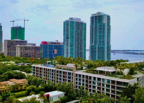 2200 Brickell Ave #410 Miami, FL 33129