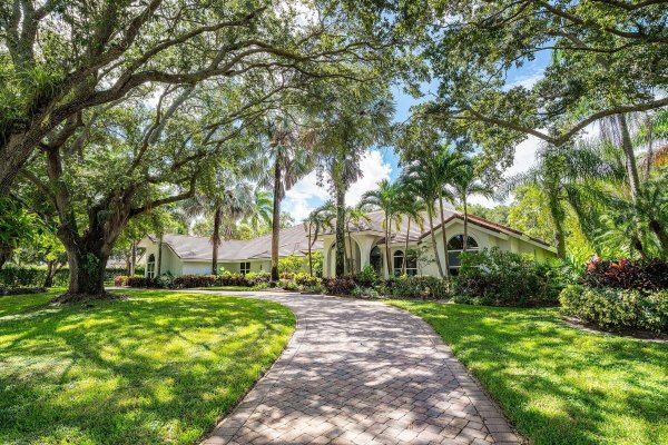 17888 Fieldbrook Cir Boca Raton, FL 33496