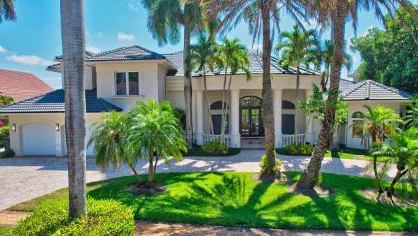 7090 Ayrshire Ln Boca Raton, FL 33496