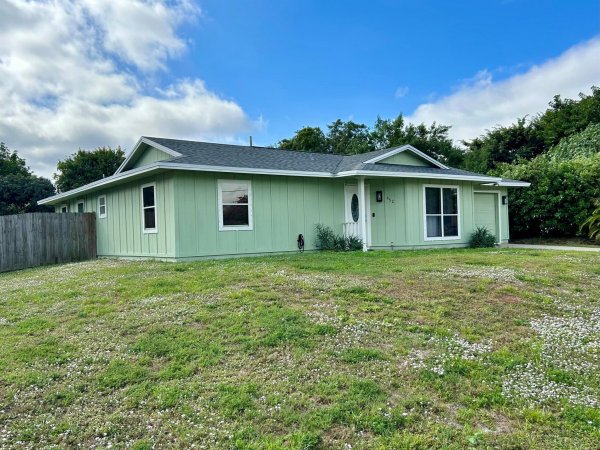 452 SW David Ter Port St Lucie, FL 34953