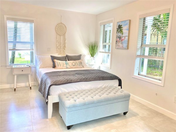 118 NE 46th St #B Miami, FL 33137