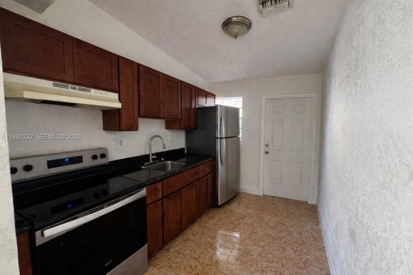 1950 Washington Ave #2 Opa Locka, FL 33054