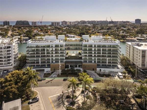 9201 E Bay Hbr Dr #603 Bay Harbor Islands, FL 33154