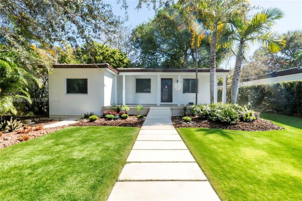 905 Tangier St Coral Gables, FL 33134