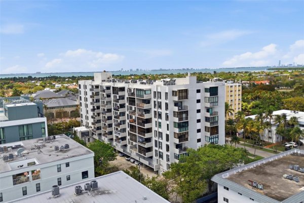 575 Crandon Blvd #707 Key Biscayne, FL 33149