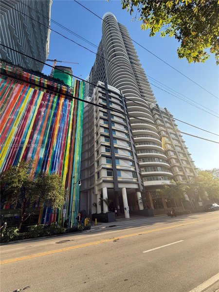 60 SW 13th St #3017 Miami, FL 33130