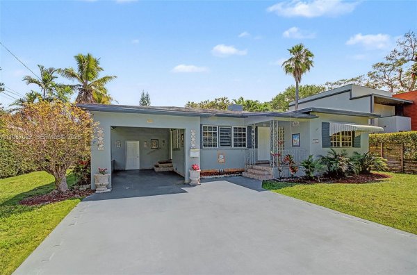 7601 SW 59th Ct South Miami, FL 33143