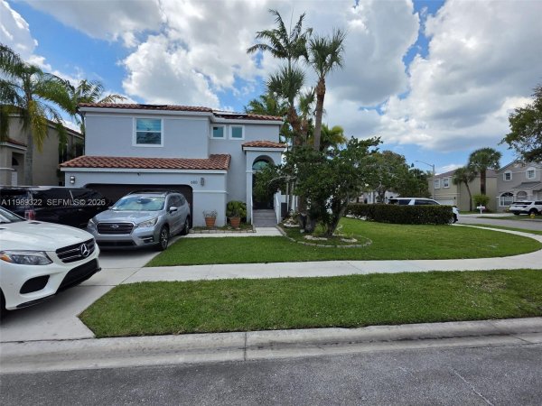 680 NW 159th Ave Pembroke Pines, FL 33028
