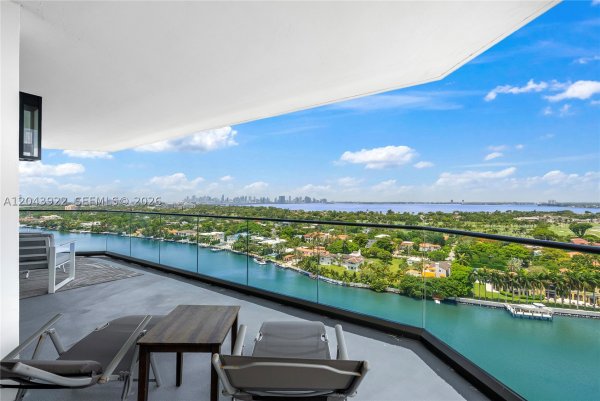 5500 Collins Ave #1902 Miami Beach, FL 33140