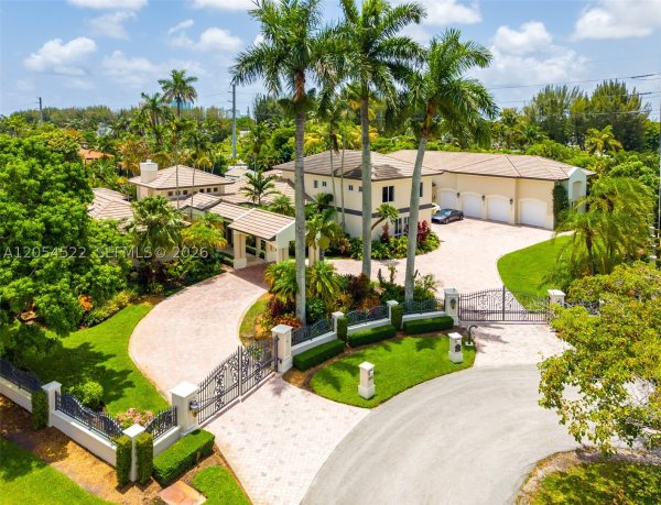 7855 SW 83rd Ct Miami, FL 33143