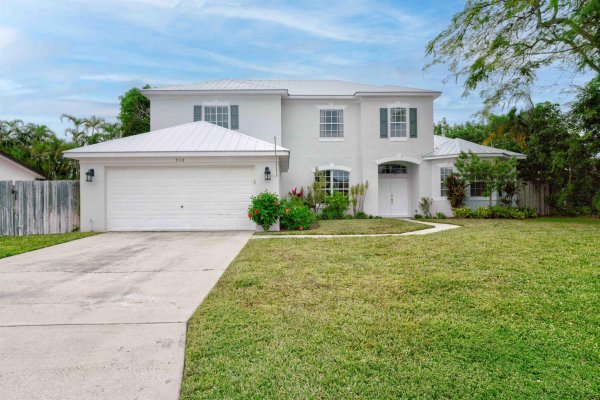 938 Marlin Dr Jupiter, FL 33458