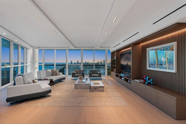 101 20th St #3503/06/09 Miami Beach, FL 33139