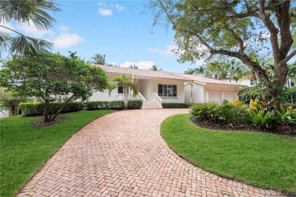 1540 Tagus Ave Coral Gables, FL 33156