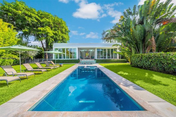 1000 NE Little Riv Dr Miami, FL 33138 1000 NE Little Riv Dr Miami, FL 33138