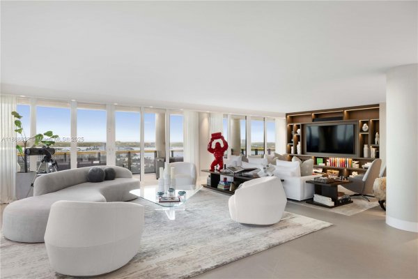 9999 Collins Ave #19K Bal Harbour, FL 33154 9999 Collins Ave #19K Bal Harbour, FL 33154
