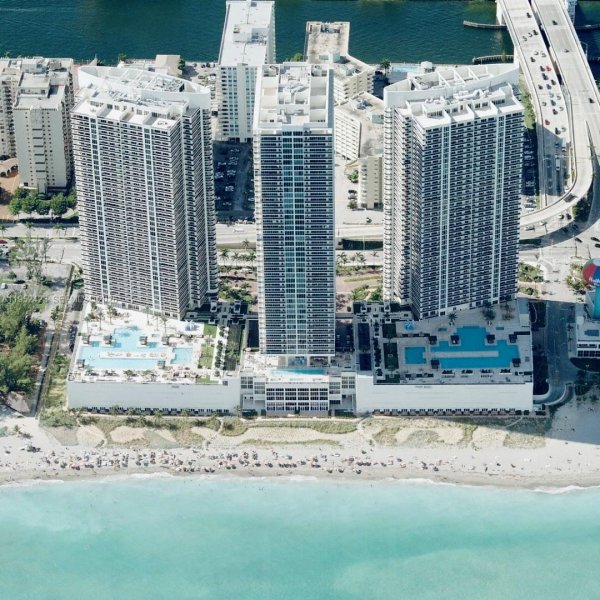 1800 S Ocean Dr #2208 Hallandale Beach, FL 33009