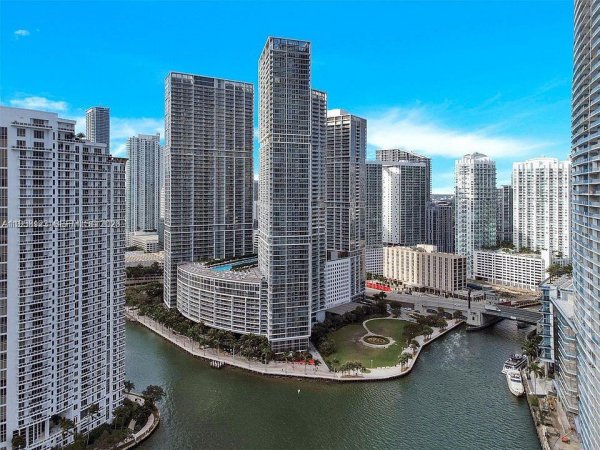 475 Brickell Ave #1512 Miami, FL 33131