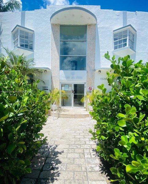 1526 Pennsylvania Ave #20 Miami Beach, FL 33139