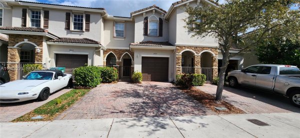 8909 SW 225th Ter Cutler Bay, FL 33190