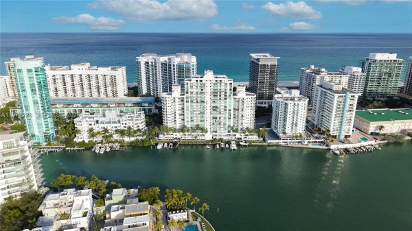 5900 Collins Ave #508 Miami Beach, FL 33140