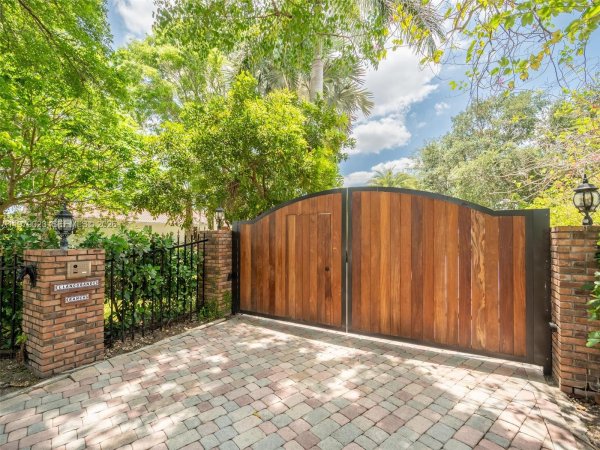 17220 SW 46th St Southwest Ranches, FL 33331