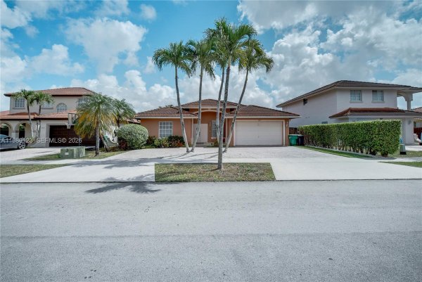 9837 SW 159th Ct Miami, FL 33196