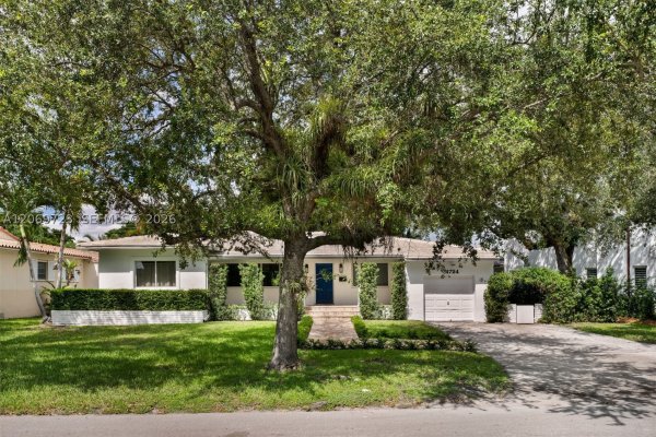 4724 Orduna Dr Coral Gables, FL 33146