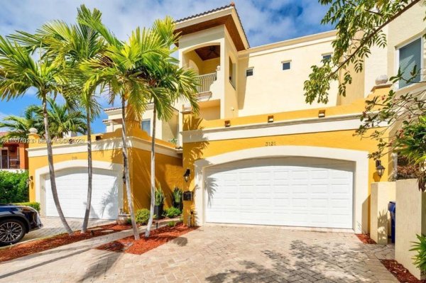 3121 NE 26th Fort Lauderdale, FL 33305