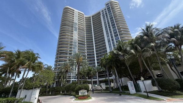3200 N Ocean #605 Fort Lauderdale, FL 33308