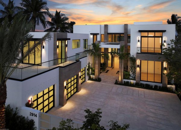 2914 N Flagler Dr West Palm Beach, FL 33407 2914 N Flagler Dr West Palm Beach, FL 33407