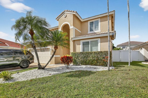 1583 SW 186th Pembroke Pines, FL 33029