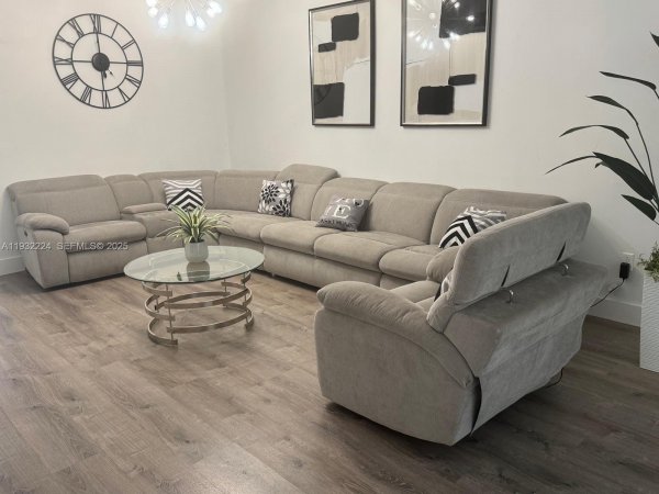 Undisclosed Address Miami, FL 33183